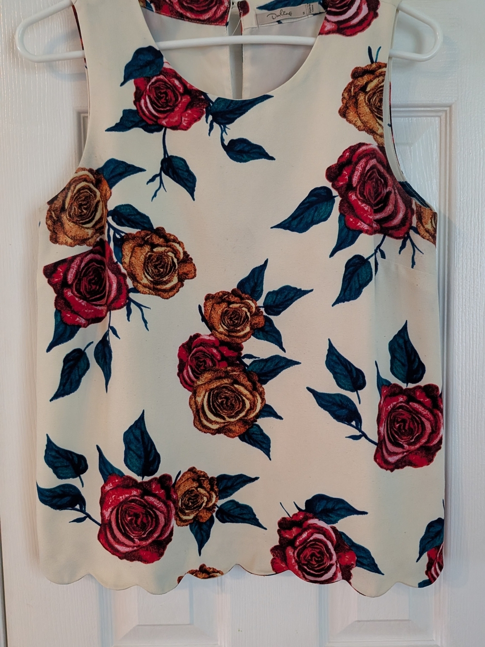 Darling Anthropologie Floral Scallop Hem Top - Small